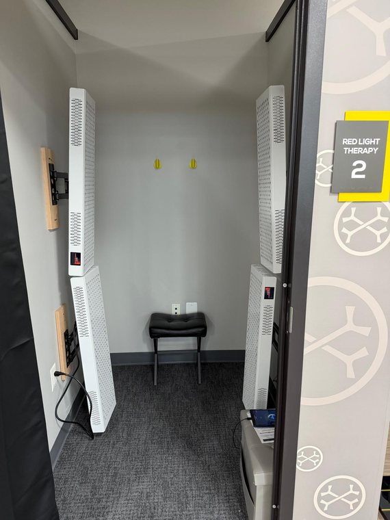 Red Light Therapy at OsteoStrong Tysons